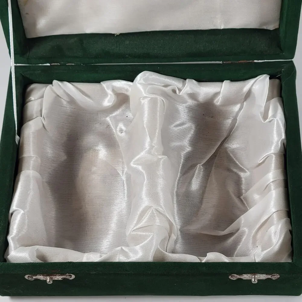Set of 2 White Marble Goblets with Green Display Box - 5